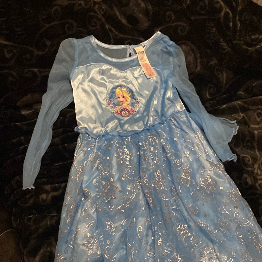 Disney store Frozen nightgown